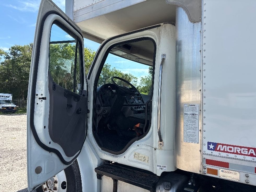 Medium Duty Box Truck-Light and Medium Duty Trucks-Freightliner-2012-M2-Melbourne-FL-227,041\n\t\tmiles-$ 27,000 - Image 16