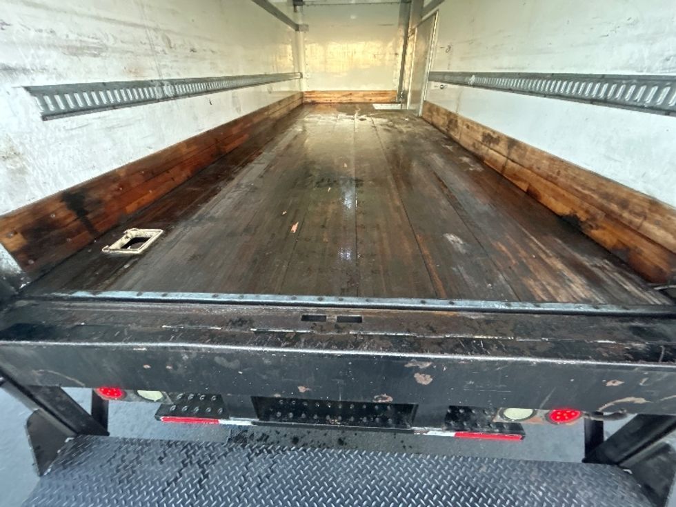 Medium Duty Box Truck-Light and Medium Duty Trucks-Freightliner-2013-M2-Lowell-AR-218,836\n\t\tmiles-$ 35,500 - Image 10