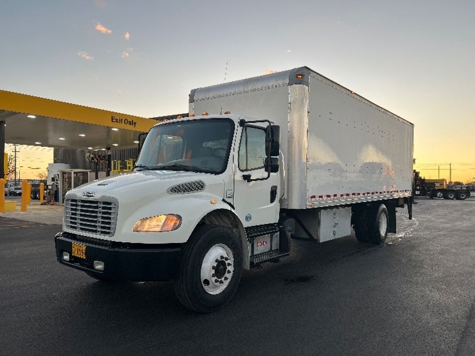 Medium Duty Box Truck-Light and Medium Duty Trucks-Freightliner-2013-M2-Lowell-AR-218,836\n\t\tmiles-$ 35,500 - Image 3