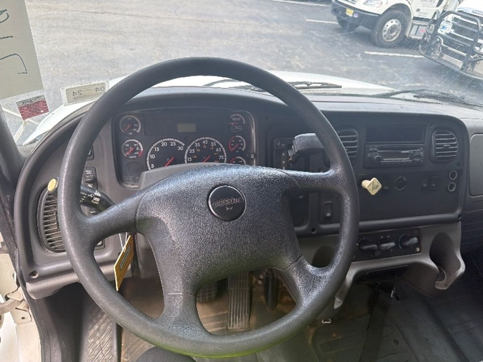 Medium Duty Box Truck-Light and Medium Duty Trucks-Freightliner-2013-M2-Parsippany-NJ-153,048\n\t\tmiles-$ 10,000 - Image 17