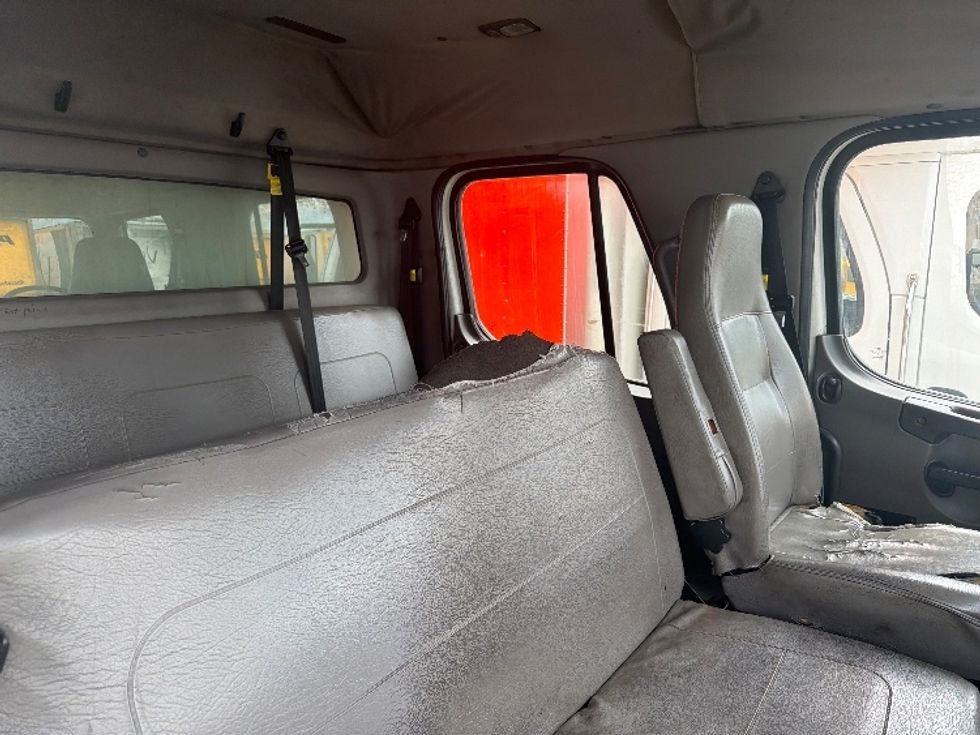 Medium Duty Box Truck-Light and Medium Duty Trucks-Freightliner-2013-M2-Parsippany-NJ-153,048\n\t\tmiles-$ 10,000 - Image 26