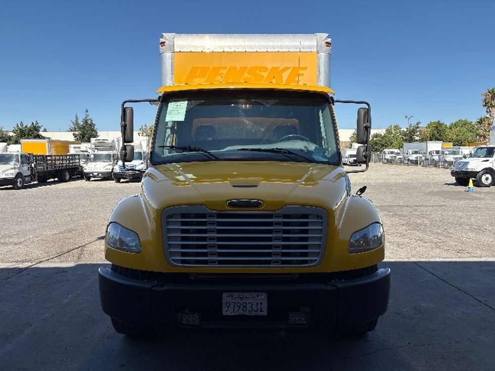2013 Freightliner M2 106 Medium Duty photo 2