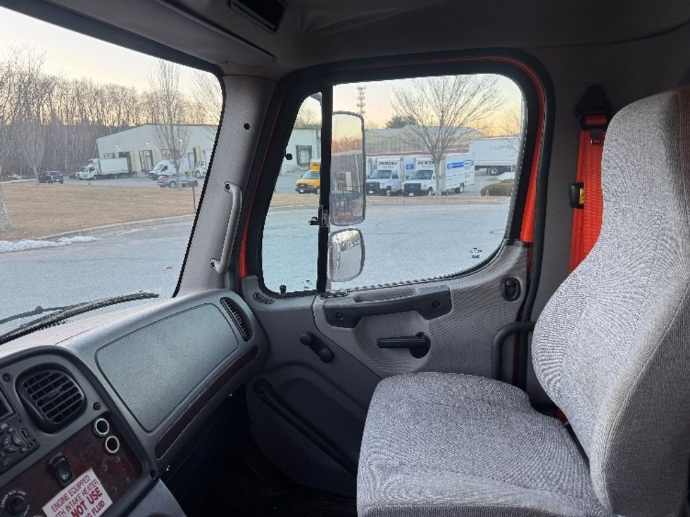 Medium Duty Box Truck-Light and Medium Duty Trucks-Freightliner-2014-M2-Fitchburg-MA-288,517\n\t\tmiles-$ 18,000 - Image 19