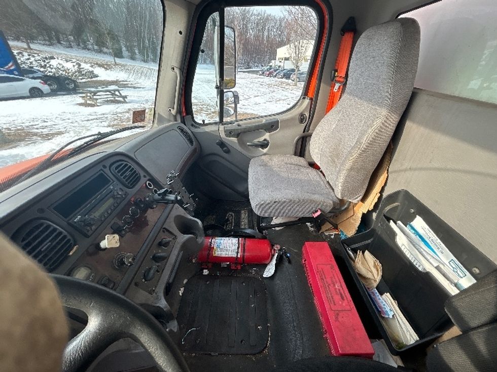 Medium Duty Box Truck-Light and Medium Duty Trucks-Freightliner-2014-M2-Fitchburg-MA-300,321\n\t\tmiles-$ 18,000 - Image 19