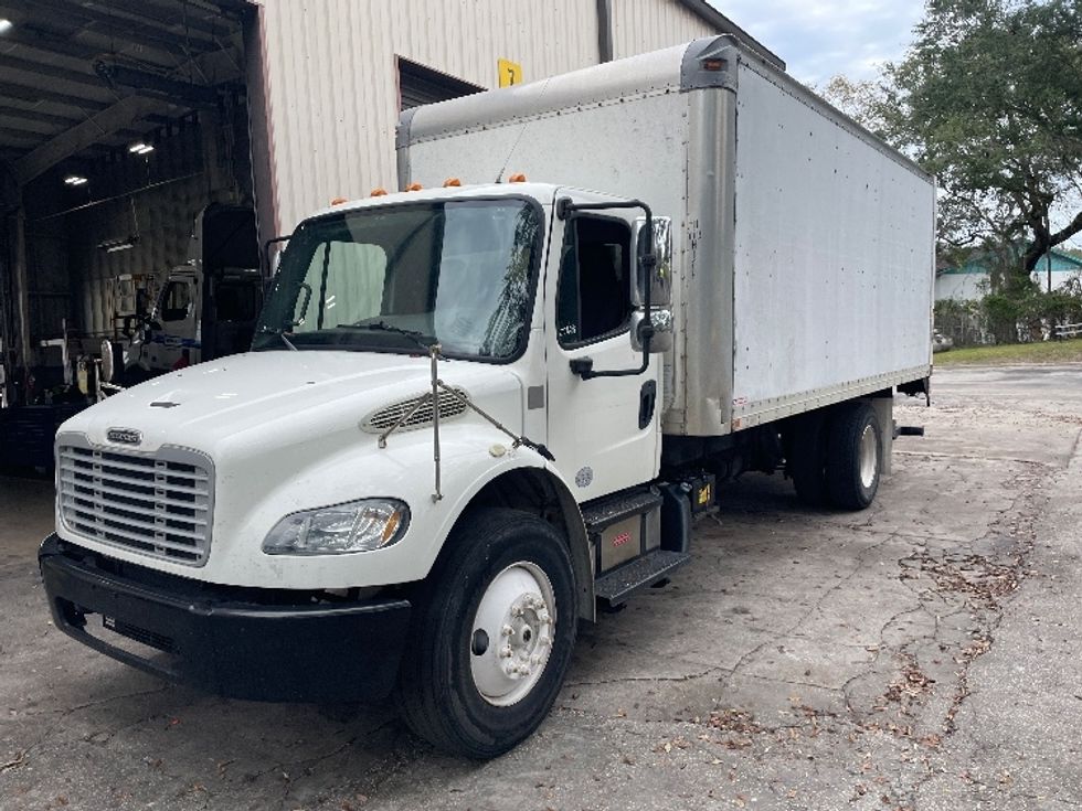 Medium Duty Box Truck-Light and Medium Duty Trucks-Freightliner-2014-M2-Jacksonville-FL-252,302\n\t\tmiles-$ 31,500 - Image 3