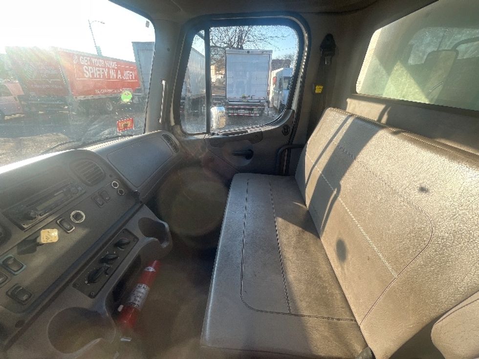 Medium Duty Box Truck-Light and Medium Duty Trucks-Freightliner-2014-M2-Sturtevant-WI-67,100\n\t\tmiles-$ 47,500 - Image 19