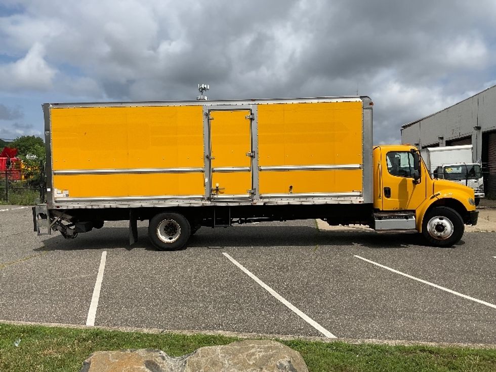 Medium Duty Box Truck-Light and Medium Duty Trucks-Freightliner-2014-M2-West Babylon-NY-155,634\n\t\tmiles-$ 33,000 - Image 15