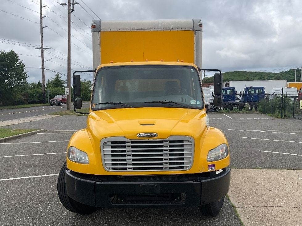 Medium Duty Box Truck-Light and Medium Duty Trucks-Freightliner-2014-M2-West Babylon-NY-155,634\n\t\tmiles-$ 33,000 - Image 2