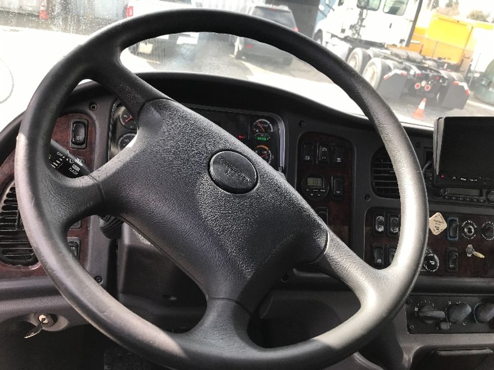 Medium Duty Box Truck-Light and Medium Duty Trucks-Freightliner-2014-M2-West Sacramento-CA-260,068\n\t\tmiles-$ 24,250 - Image 19