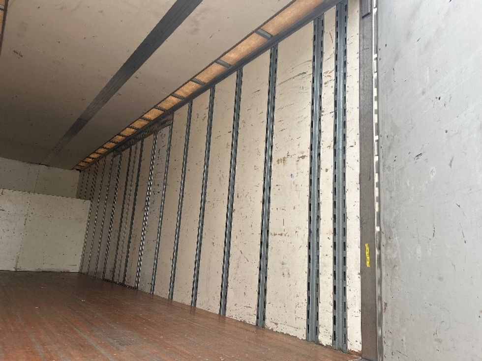 Medium Duty Box Truck-Light and Medium Duty Trucks-Freightliner-2015-M2-Akron-OH-313,000\n\t\tmiles-$ 34,500 - Image 12