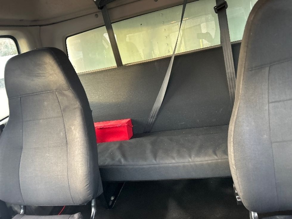 Medium Duty Box Truck-Light and Medium Duty Trucks-Freightliner-2015-M2-Akron-OH-313,000\n\t\tmiles-$ 34,500 - Image 25