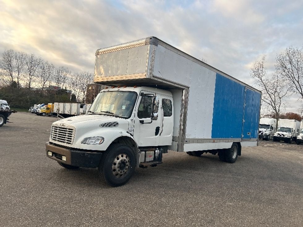 Medium Duty Box Truck-Light and Medium Duty Trucks-Freightliner-2015-M2-Akron-OH-313,000\n\t\tmiles-$ 34,500 - Image 3