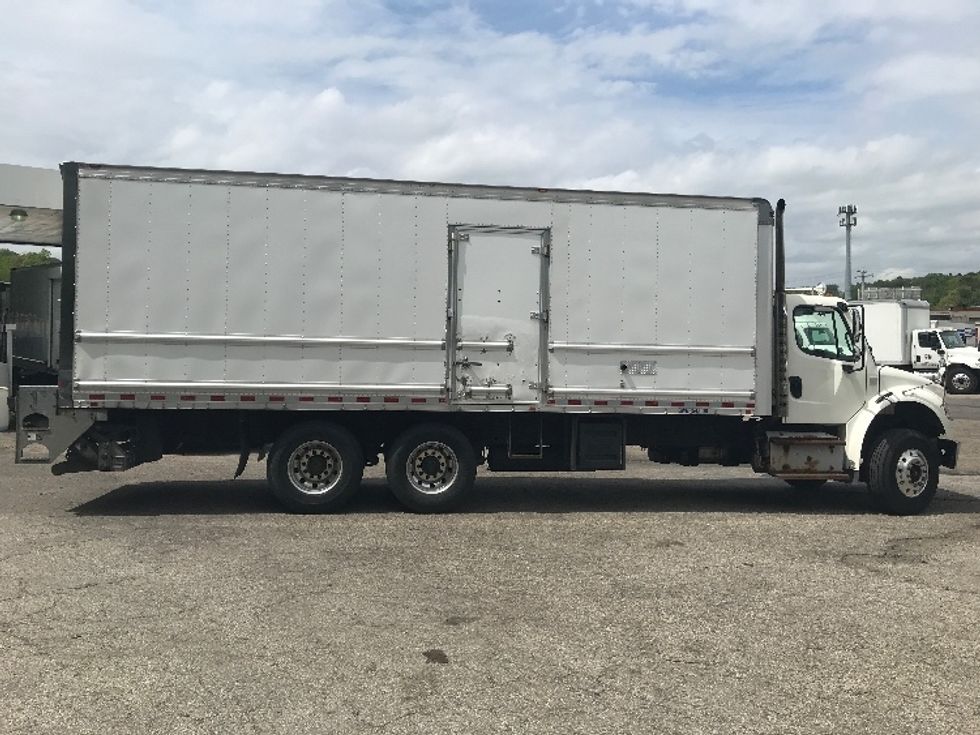 Medium Duty Box Truck-Light and Medium Duty Trucks-Freightliner-2015-M2-Auburn-MA-276,999\n\t\tmiles-$ 38,250 - Image 15