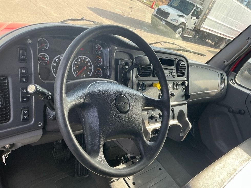 Medium Duty Box Truck-Light and Medium Duty Trucks-Freightliner-2015-M2-Aurora-CO-146,777\n\t\tmiles-$ 45,250 - Image 17