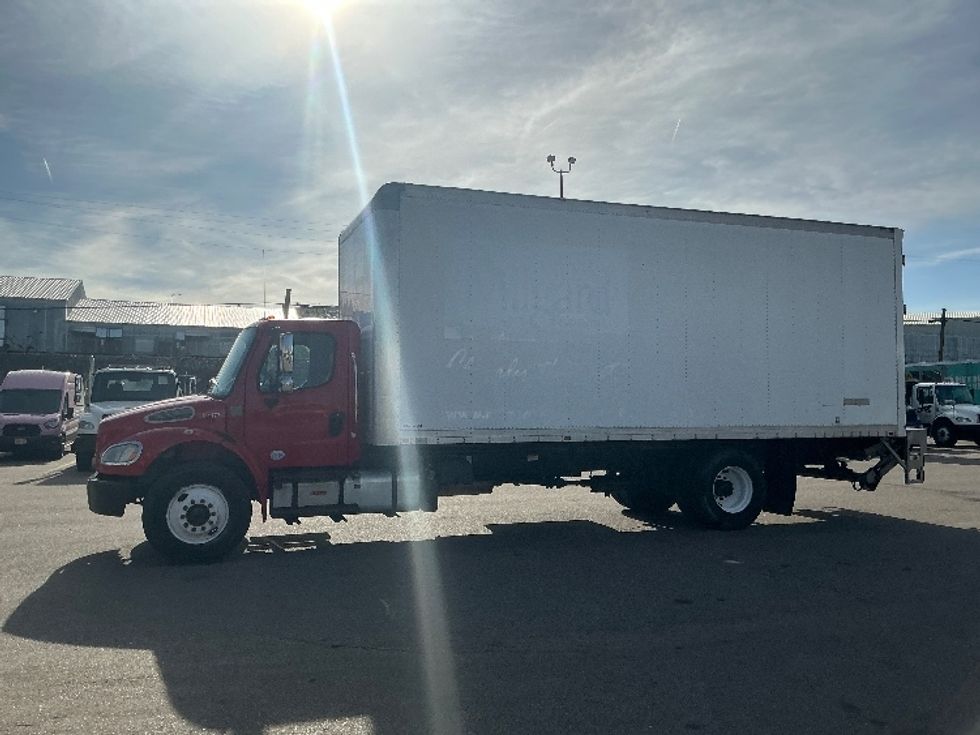Medium Duty Box Truck-Light and Medium Duty Trucks-Freightliner-2015-M2-Aurora-CO-146,777\n\t\tmiles-$ 45,250 - Image 4