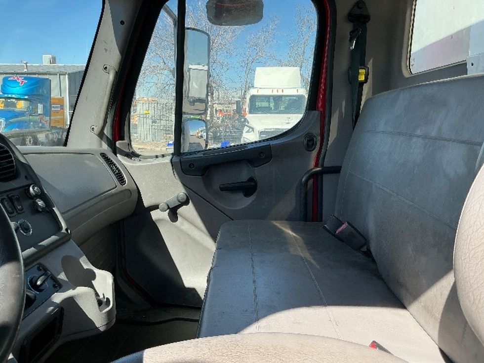 Medium Duty Box Truck-Light and Medium Duty Trucks-Freightliner-2015-M2-Aurora-CO-172,002\n\t\tmiles-$ 43,750 - Image 19