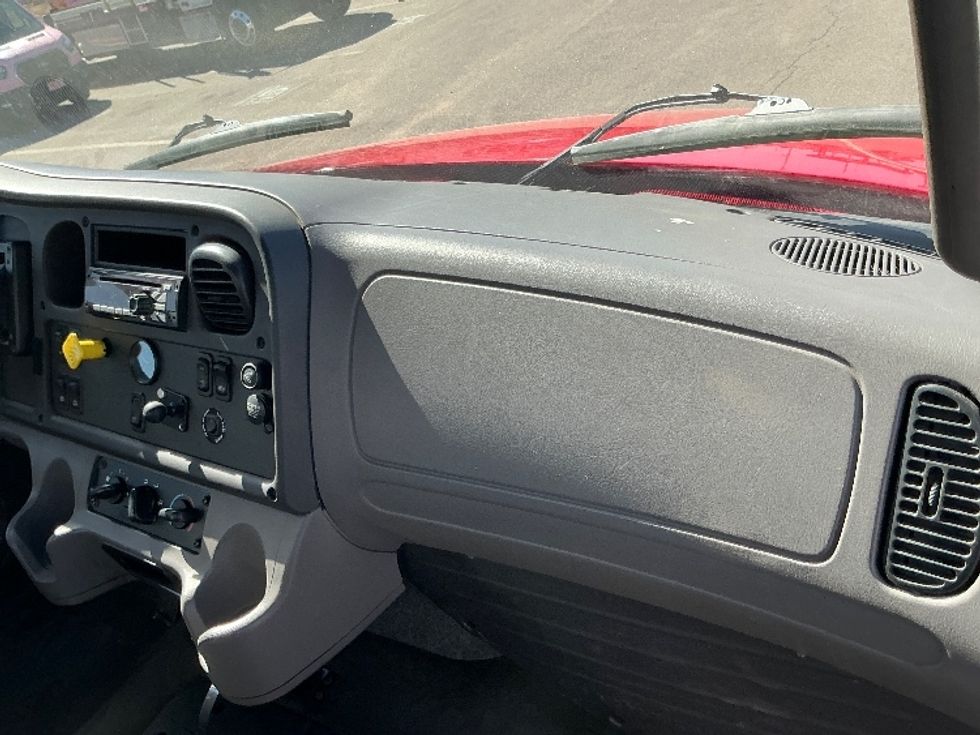 Medium Duty Box Truck-Light and Medium Duty Trucks-Freightliner-2015-M2-Aurora-CO-172,002\n\t\tmiles-$ 43,750 - Image 21