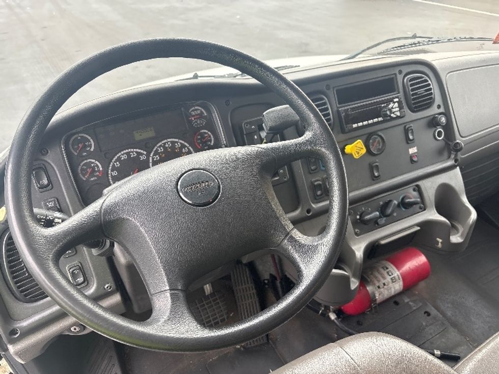 Medium Duty Box Truck-Light and Medium Duty Trucks-Freightliner-2015-M2-Burlington-NJ-43,888\n\t\tmiles-$ 50,250 - Image 16