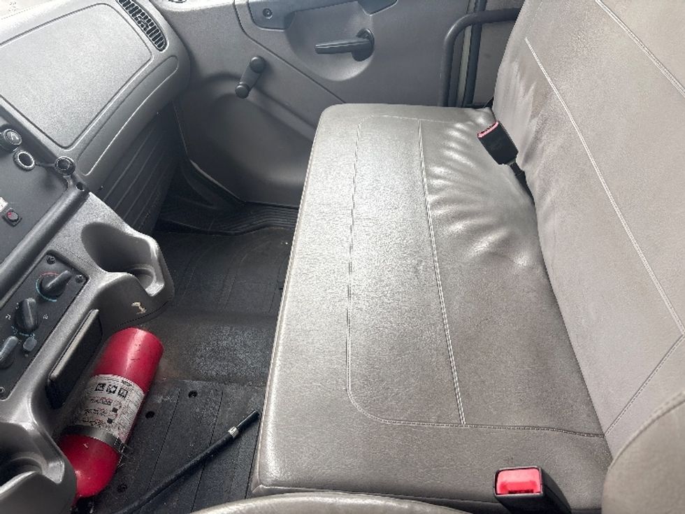 Medium Duty Box Truck-Light and Medium Duty Trucks-Freightliner-2015-M2-Burlington-NJ-43,888\n\t\tmiles-$ 50,250 - Image 18