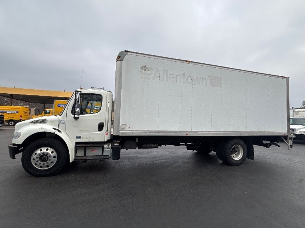 Medium Duty Box Truck-Light and Medium Duty Trucks-Freightliner-2015-M2-Burlington-NJ-43,888\n\t\tmiles-$ 50,250 - Image 4