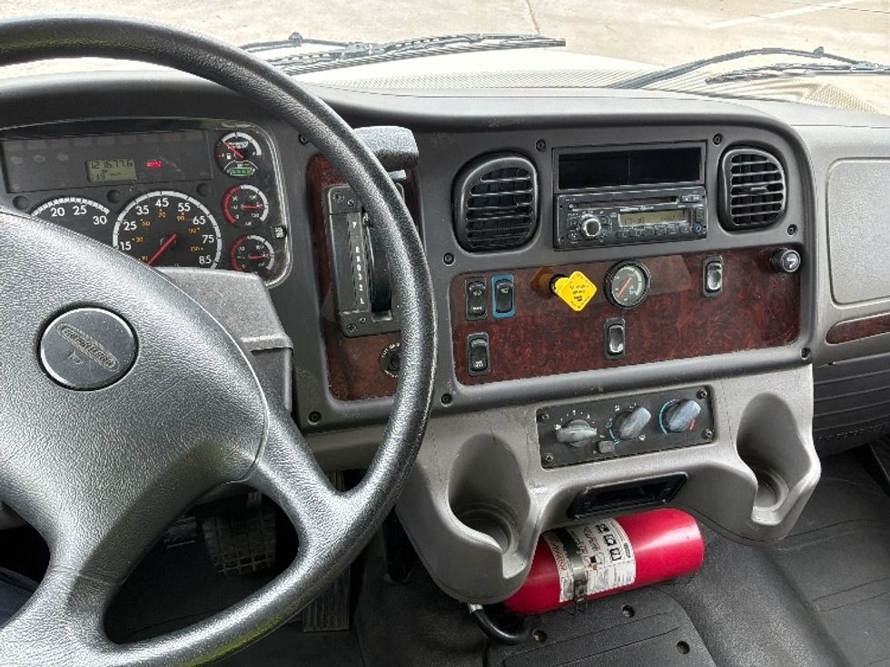 Medium Duty Box Truck-Light and Medium Duty Trucks-Freightliner-2015-M2-Fontana-CA-121,676\n\t\tmiles-$ 48,500 - Image 18