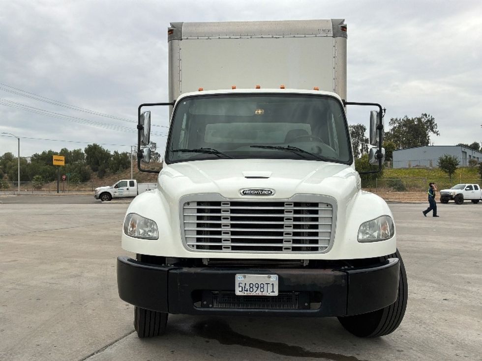 Medium Duty Box Truck-Light and Medium Duty Trucks-Freightliner-2015-M2-Fontana-CA-121,676\n\t\tmiles-$ 48,500 - Image 2