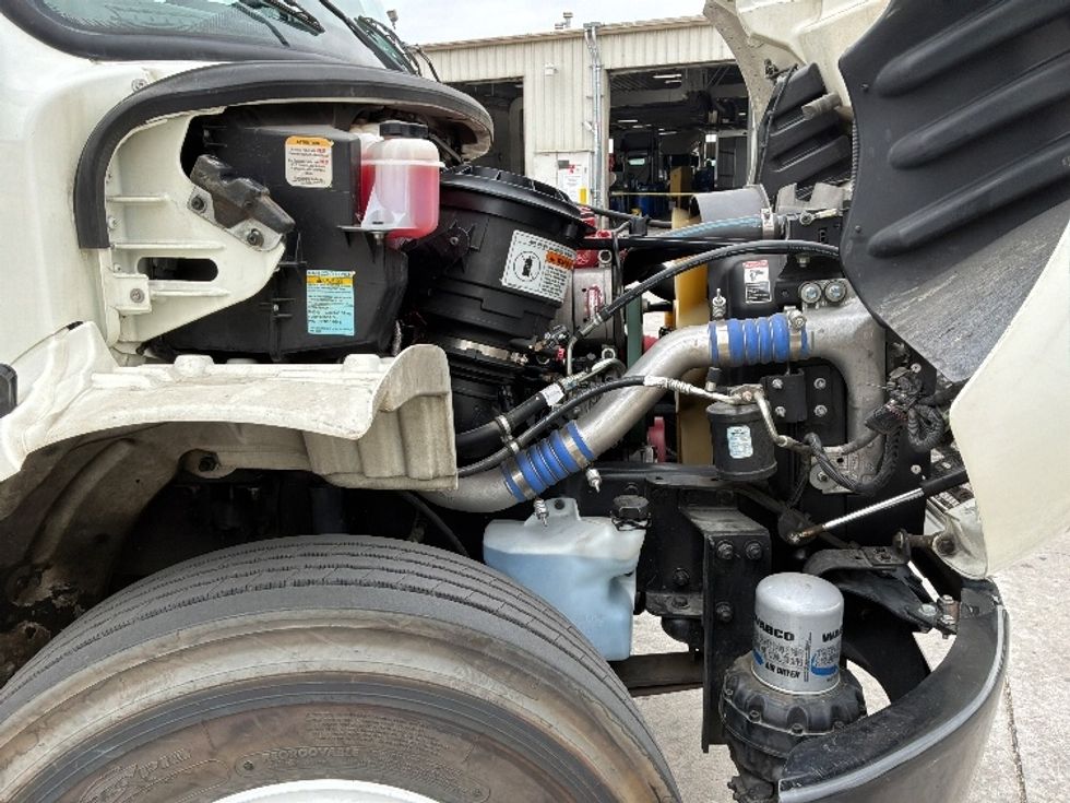 Medium Duty Box Truck-Light and Medium Duty Trucks-Freightliner-2015-M2-Fontana-CA-121,676\n\t\tmiles-$ 48,500 - Image 23