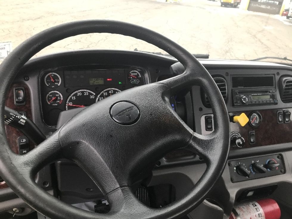 Medium Duty Box Truck-Light and Medium Duty Trucks-Freightliner-2015-M2-Fredonia-NY-301,330\n\t\tmiles-$ 25,000 - Image 12