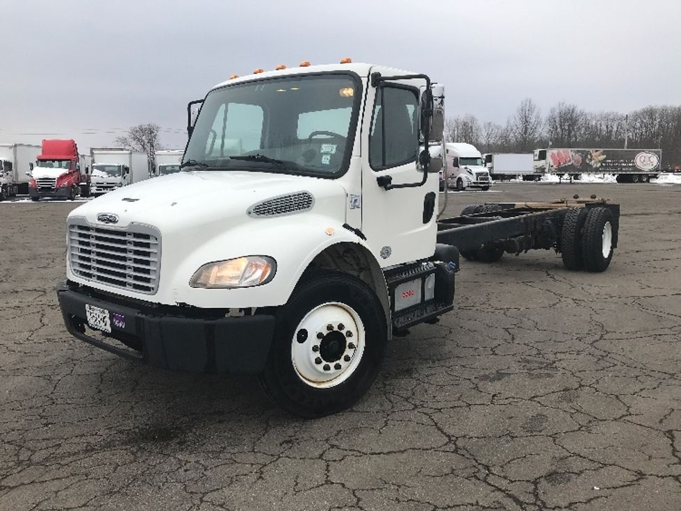 Medium Duty Box Truck-Light and Medium Duty Trucks-Freightliner-2015-M2-Fredonia-NY-301,330\n\t\tmiles-$ 25,000 - Image 3
