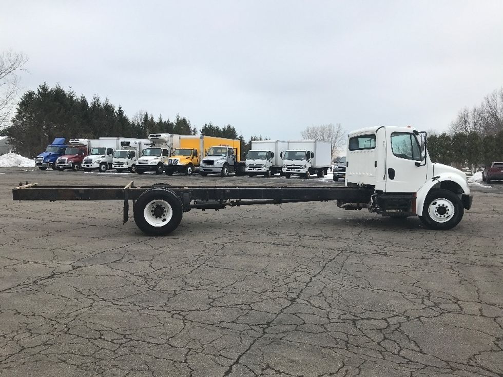 Medium Duty Box Truck-Light and Medium Duty Trucks-Freightliner-2015-M2-Fredonia-NY-301,330\n\t\tmiles-$ 25,000 - Image 9