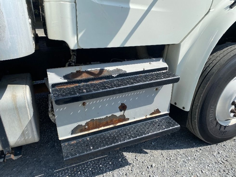 Medium Duty Box Truck-Light and Medium Duty Trucks-Freightliner-2015-M2-Knoxville-TN-420,177\n\t\tmiles-$ 28,250 - Image 28