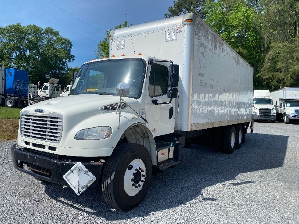 Medium Duty Box Truck-Light and Medium Duty Trucks-Freightliner-2015-M2-Knoxville-TN-420,177\n\t\tmiles-$ 28,250 - Image 3
