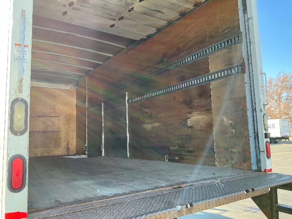 Medium Duty Box Truck-Light and Medium Duty Trucks-Freightliner-2015-M2-Ogden-UT-192,281\n\t\tmiles-$ 37,000 - Image 12