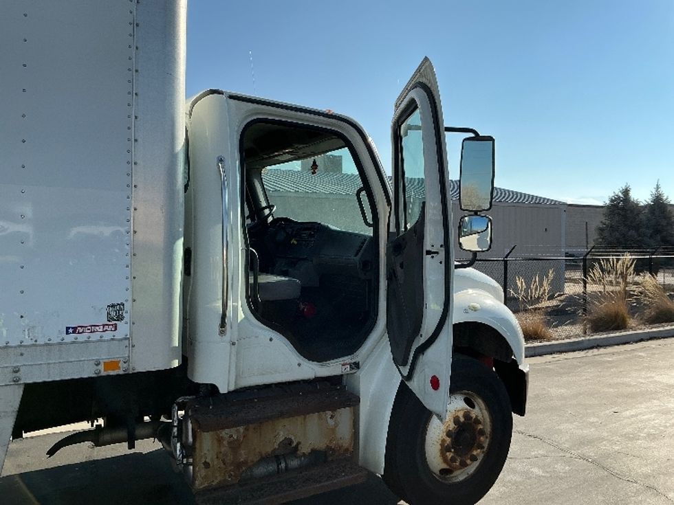 Medium Duty Box Truck-Light and Medium Duty Trucks-Freightliner-2015-M2-Ogden-UT-192,281\n\t\tmiles-$ 37,000 - Image 20