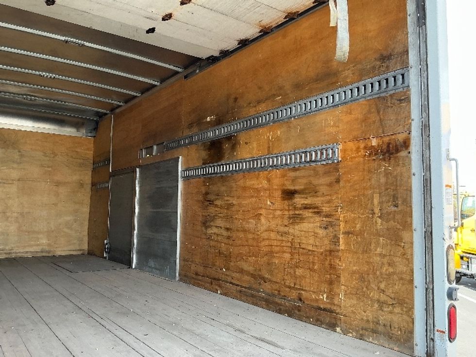 Medium Duty Box Truck-Light and Medium Duty Trucks-Freightliner-2015-M2-Ogden-UT-212,553\n\t\tmiles-$ 36,500 - Image 12