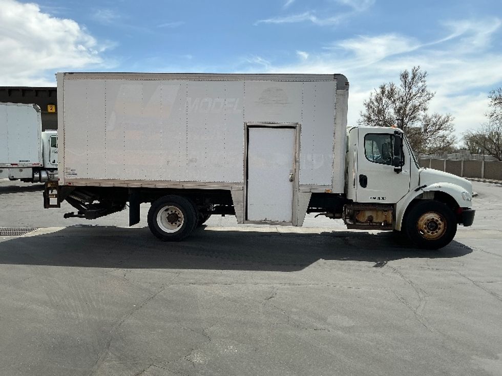 Medium Duty Box Truck-Light and Medium Duty Trucks-Freightliner-2015-M2-Ogden-UT-212,553\n\t\tmiles-$ 36,500 - Image 15