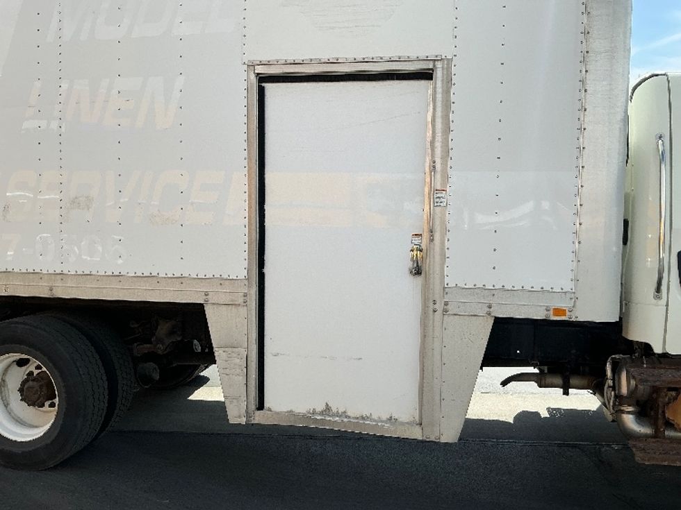 Medium Duty Box Truck-Light and Medium Duty Trucks-Freightliner-2015-M2-Ogden-UT-212,553\n\t\tmiles-$ 36,500 - Image 25
