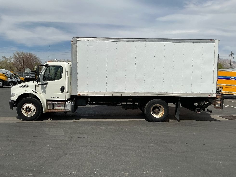 Medium Duty Box Truck-Light and Medium Duty Trucks-Freightliner-2015-M2-Ogden-UT-212,553\n\t\tmiles-$ 36,500 - Image 4