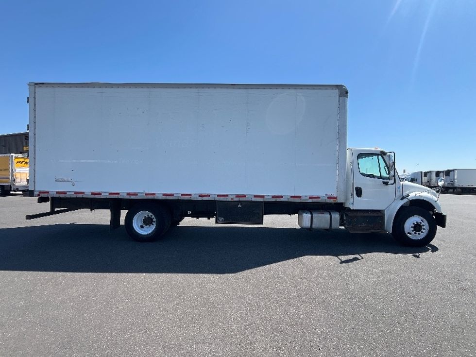 Medium Duty Box Truck-Light and Medium Duty Trucks-Freightliner-2015-M2-Pasco-WA-343,551\n\t\tmiles-$ 19,750 - Image 15