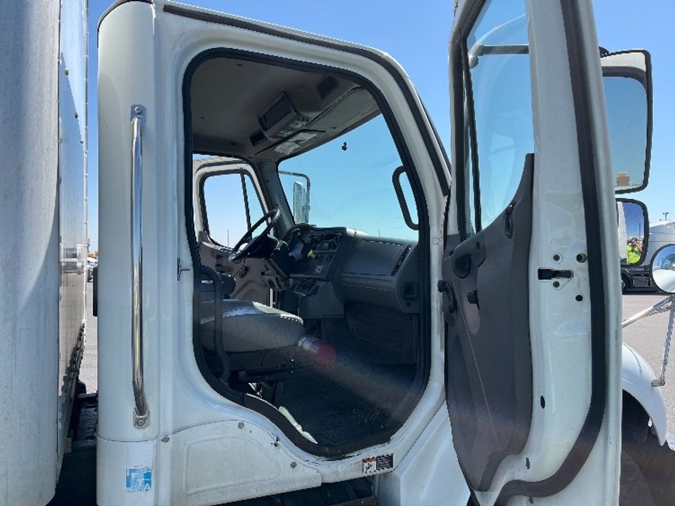 Medium Duty Box Truck-Light and Medium Duty Trucks-Freightliner-2015-M2-Pasco-WA-343,551\n\t\tmiles-$ 19,750 - Image 20