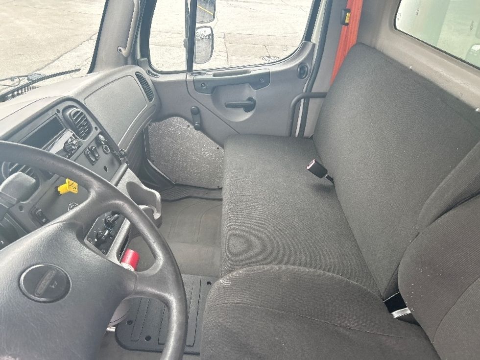 Medium Duty Box Truck-Light and Medium Duty Trucks-Freightliner-2015-M2-Sturtevant-WI-290,494\n\t\tmiles-$ 12,000 - Image 19