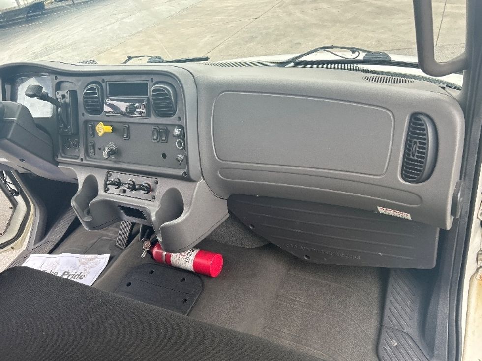 Medium Duty Box Truck-Light and Medium Duty Trucks-Freightliner-2015-M2-Sturtevant-WI-290,494\n\t\tmiles-$ 12,000 - Image 21
