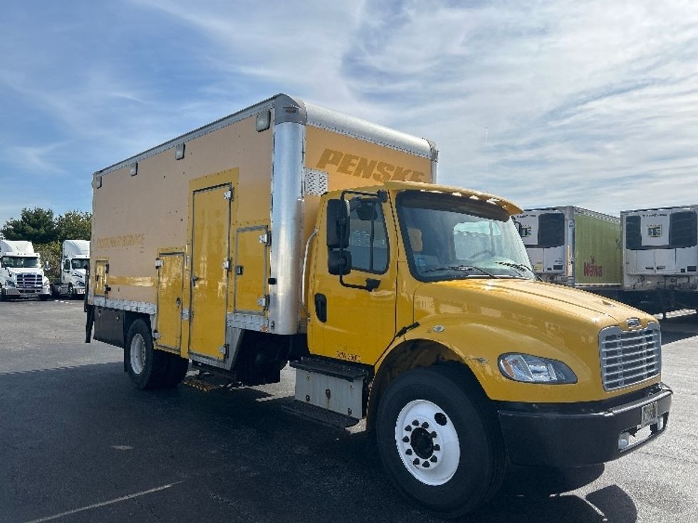 Medium Duty Box Truck-Light and Medium Duty Trucks-Freightliner-2015-M2-Swedesboro-NJ-46,813\n\t\tmiles-$ 36,500 - Image 1