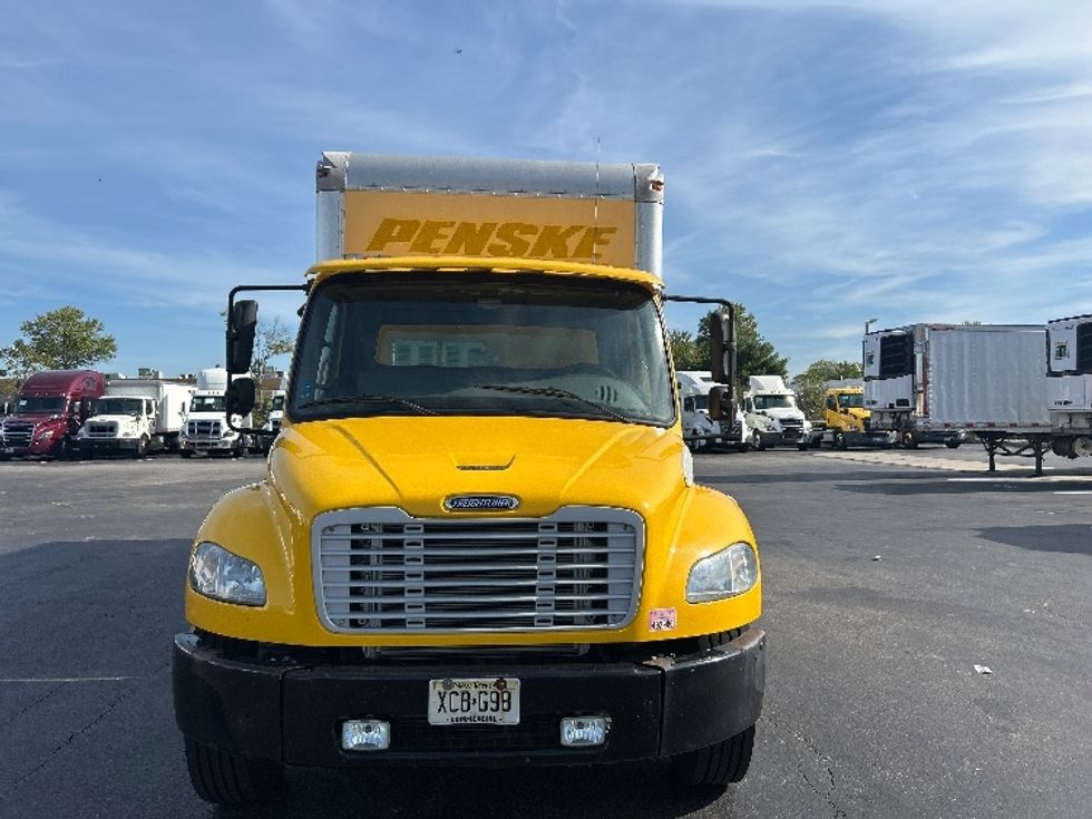 Medium Duty Box Truck-Light and Medium Duty Trucks-Freightliner-2015-M2-Swedesboro-NJ-46,813\n\t\tmiles-$ 36,500 - Image 2