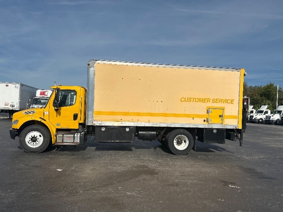 Medium Duty Box Truck-Light and Medium Duty Trucks-Freightliner-2015-M2-Swedesboro-NJ-46,813\n\t\tmiles-$ 36,500 - Image 4