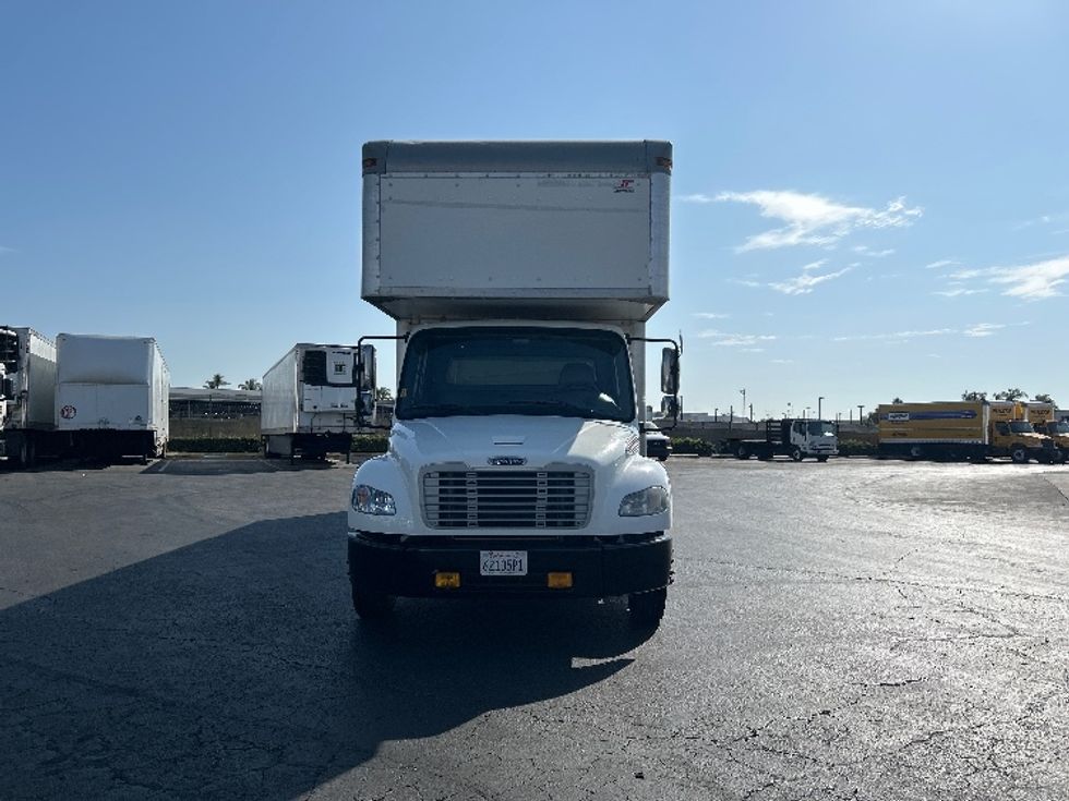 Medium Duty Box Truck-Light and Medium Duty Trucks-Freightliner-2015-M2-Torrance-CA-193,713\n\t\tmiles-$ 46,750 - Image 2