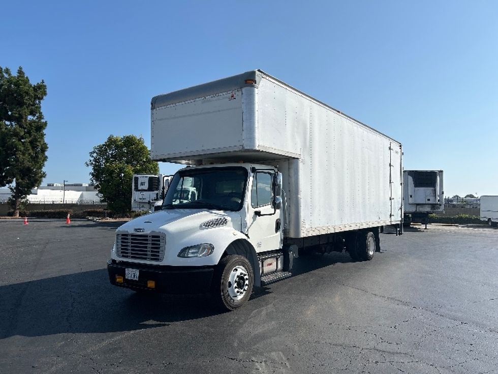 Medium Duty Box Truck-Light and Medium Duty Trucks-Freightliner-2015-M2-Torrance-CA-193,713\n\t\tmiles-$ 46,750 - Image 3