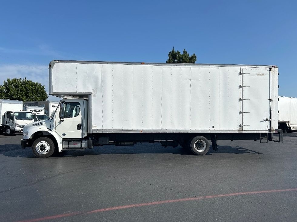 Medium Duty Box Truck-Light and Medium Duty Trucks-Freightliner-2015-M2-Torrance-CA-193,713\n\t\tmiles-$ 46,750 - Image 4