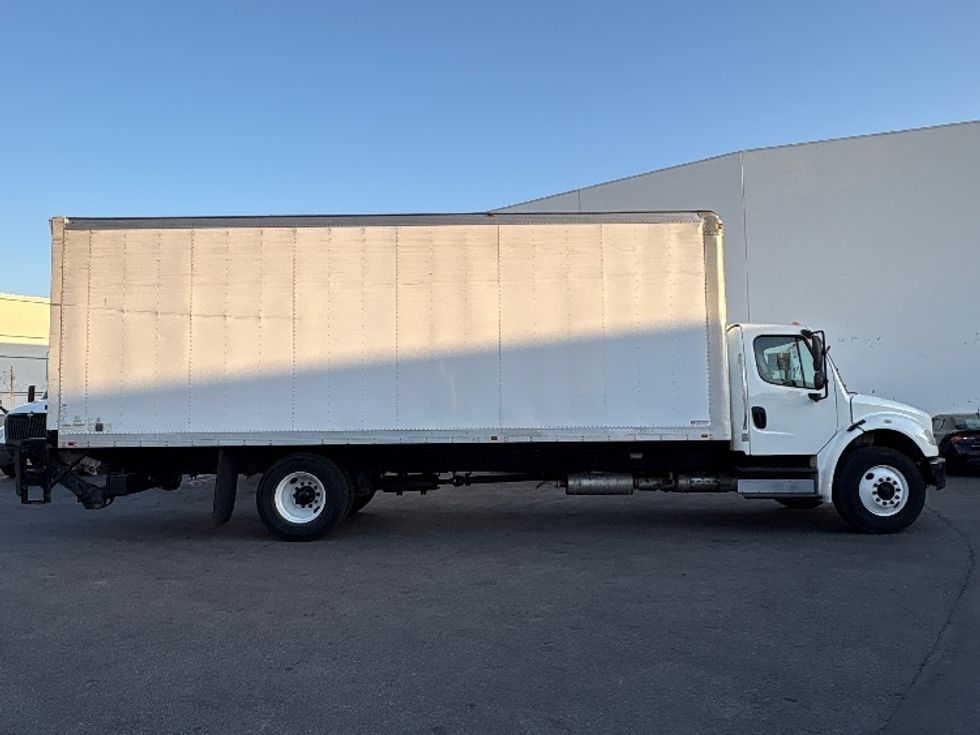Medium Duty Box Truck-Light and Medium Duty Trucks-Freightliner-2015-M2-Torrance-CA-220,339\n\t\tmiles-$ 40,250 - Image 15