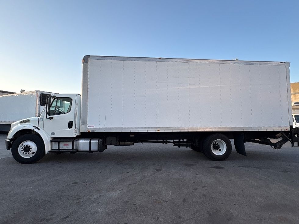 Medium Duty Box Truck-Light and Medium Duty Trucks-Freightliner-2015-M2-Torrance-CA-220,339\n\t\tmiles-$ 40,250 - Image 4